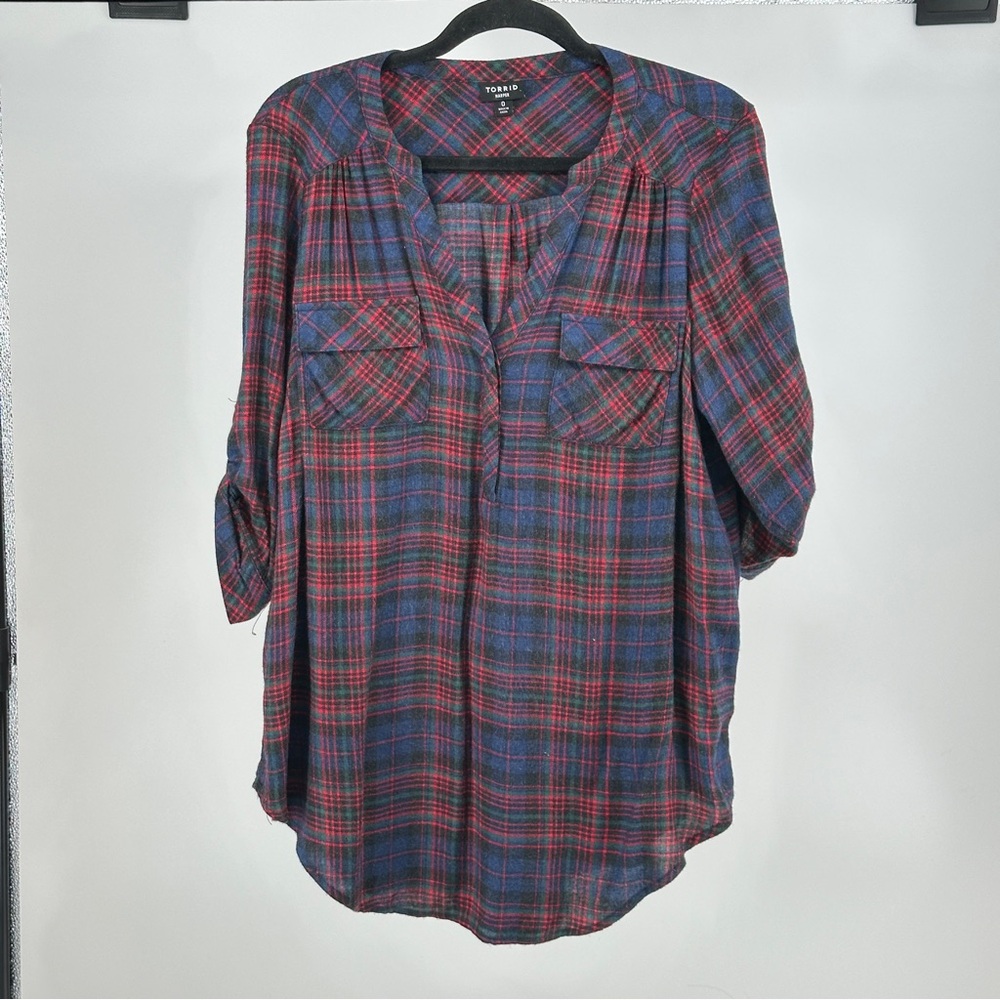 torrid size 0 Navy Blue and Red Plaid Roll-Sleeve Tunic Top cozy Cabin Core